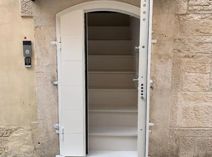 Luna * Ruvo di Puglia